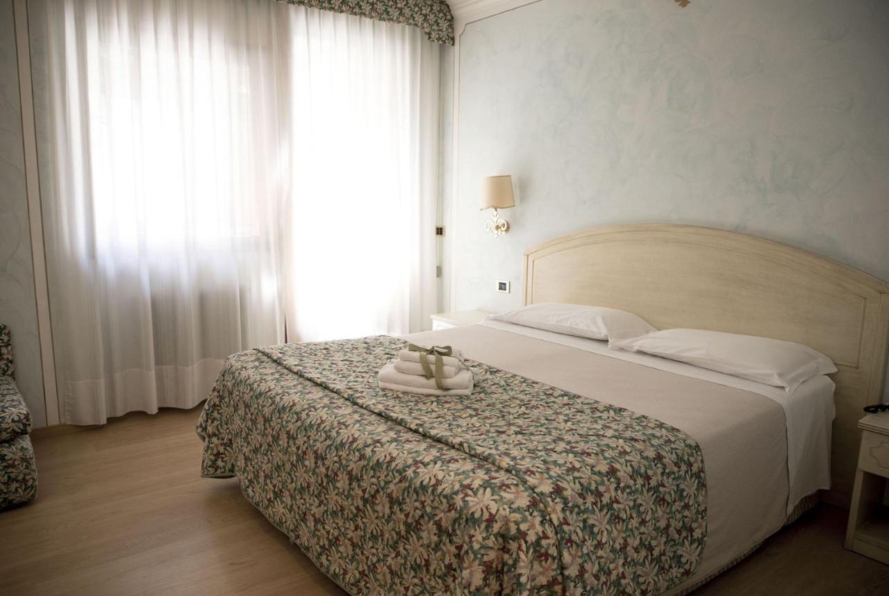 Comano Cattoni Holiday Ponte delle Arche Kültér fotó