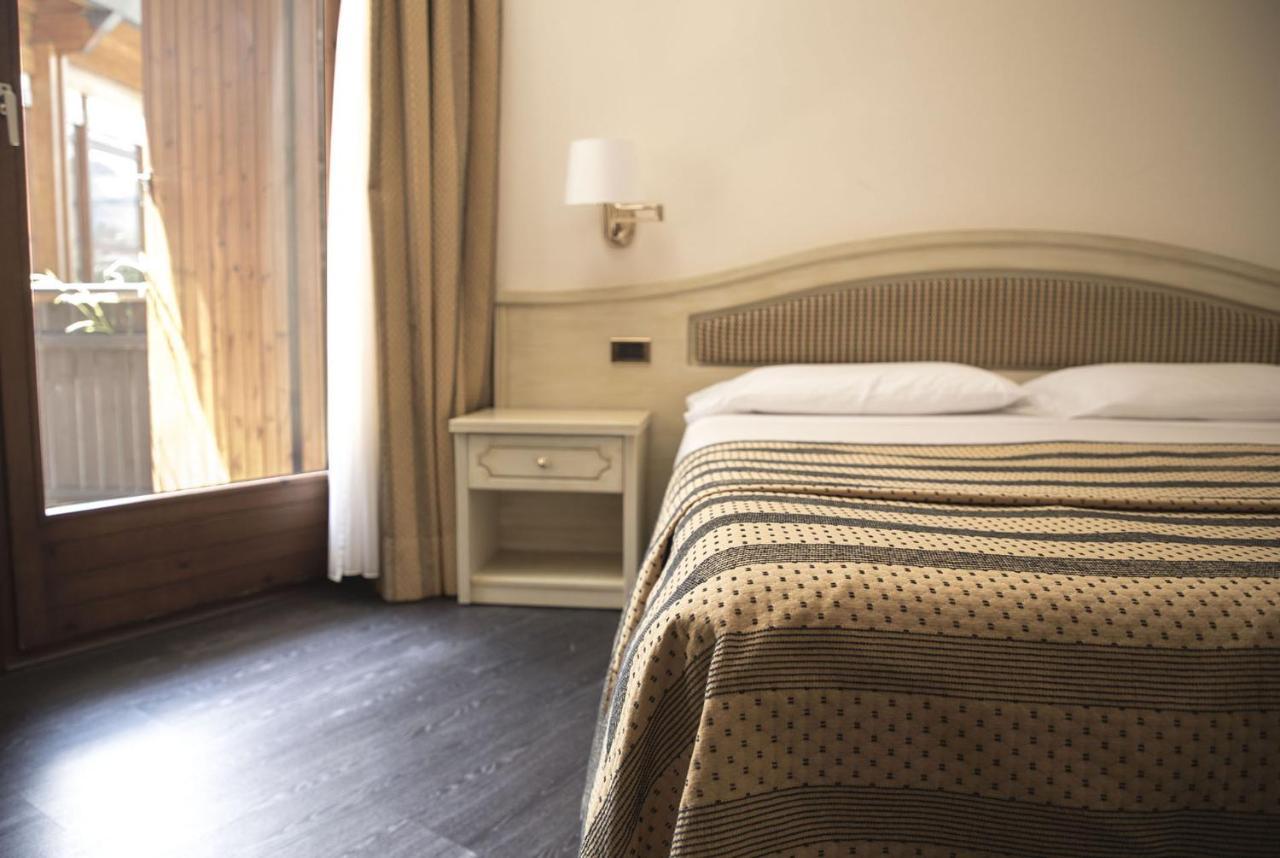 Comano Cattoni Holiday Ponte delle Arche Kültér fotó