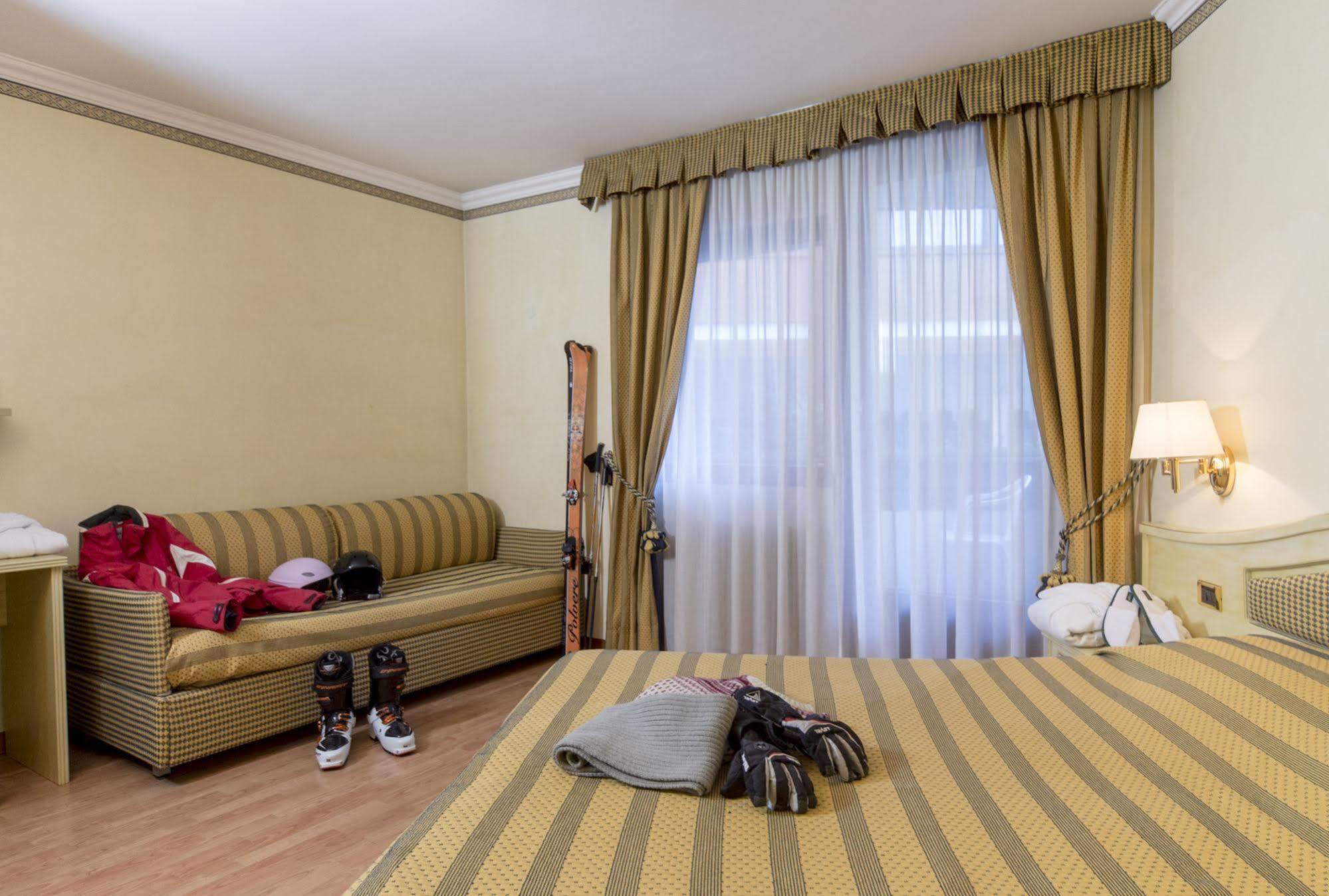 Comano Cattoni Holiday Ponte delle Arche Kültér fotó
